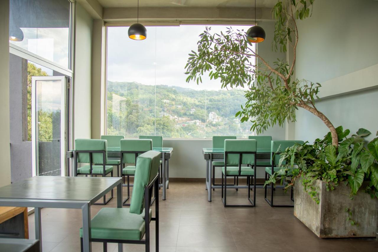 Kurumbunkz Kandy Exteriör bild