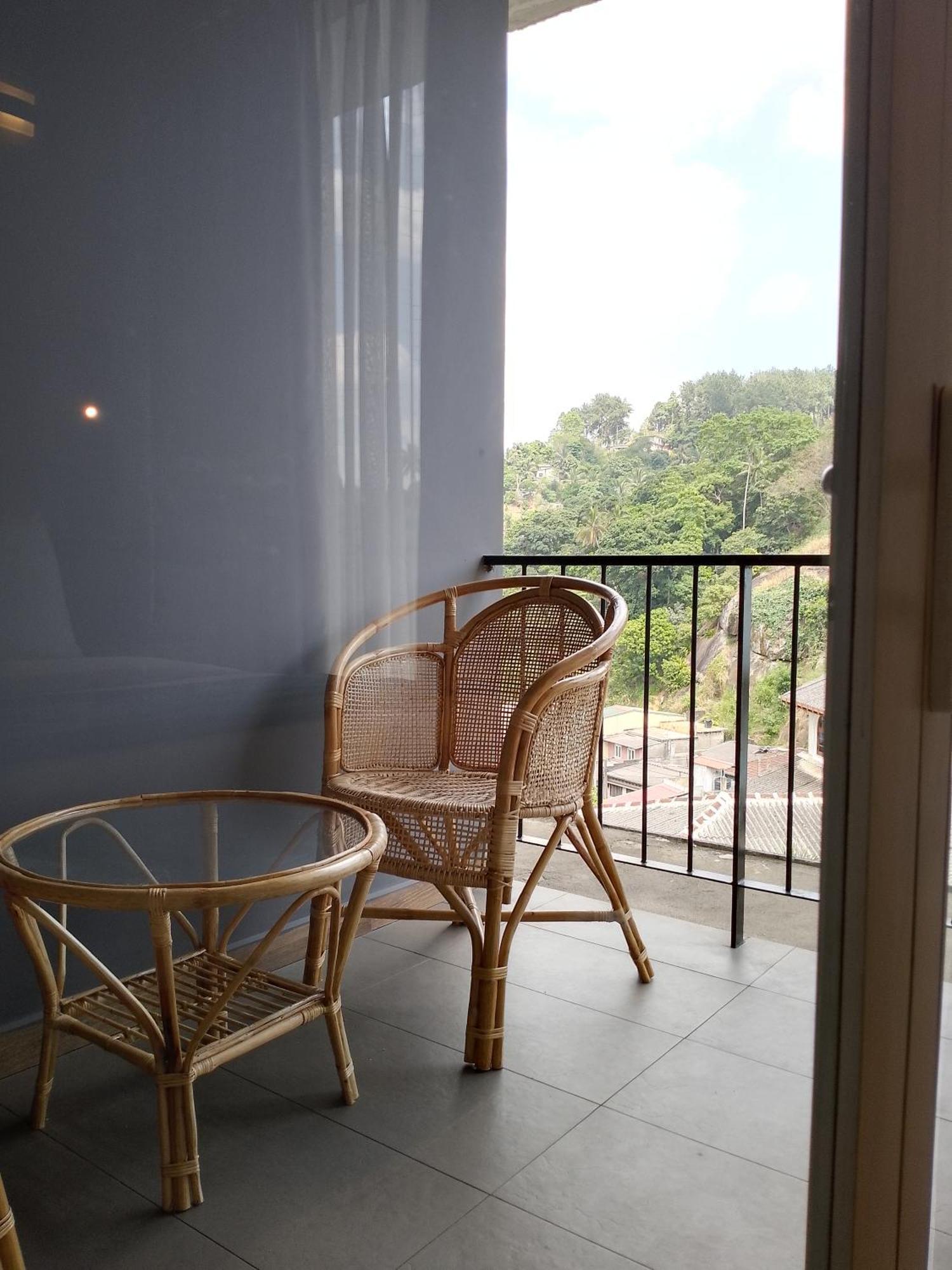 Kurumbunkz Kandy Exteriör bild